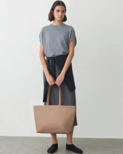 Classic Easy Zipper Tote