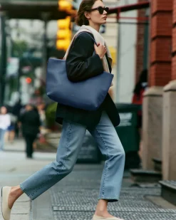 Classic Easy Zipper Tote