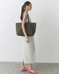 Classic Easy Zipper Tote