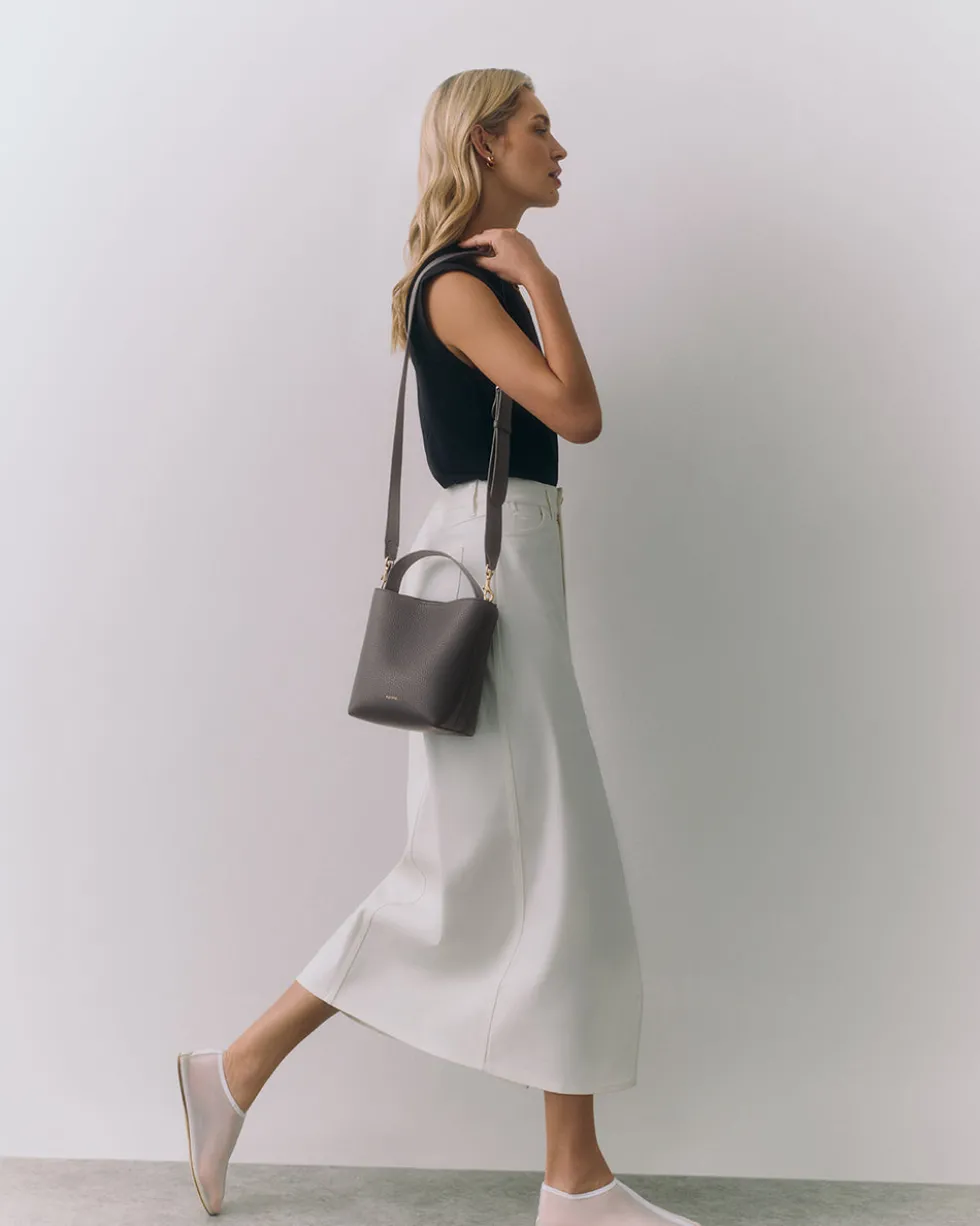 Mini Linea Bucket Bag