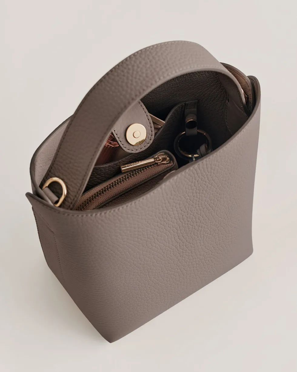 Mini Linea Bucket Bag