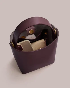 Mini Linea Bucket Bag