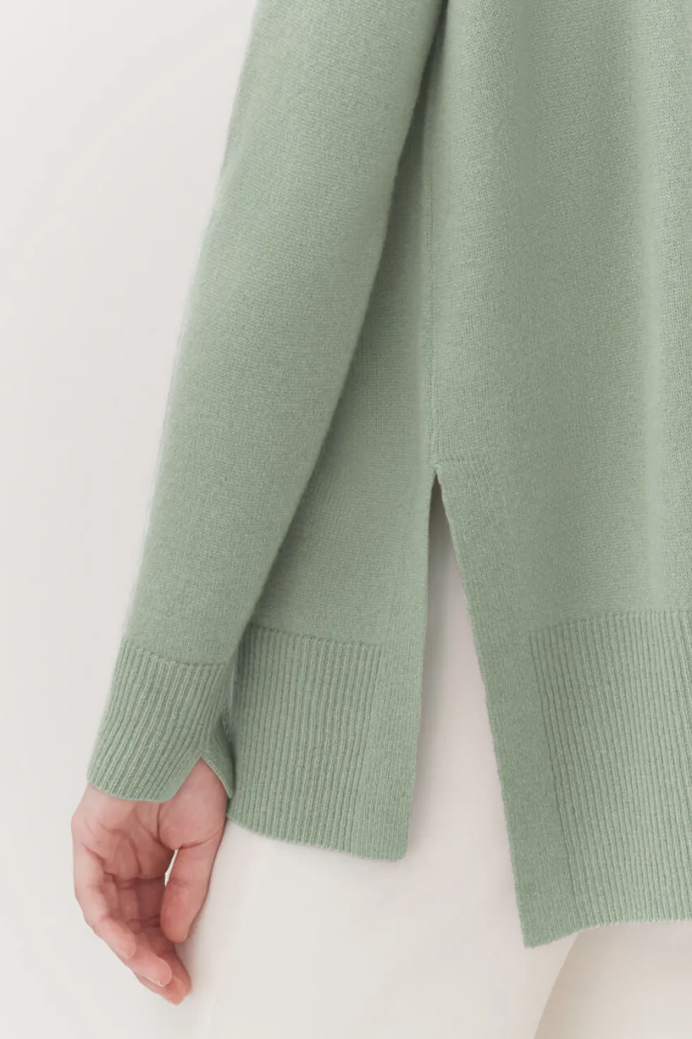 Single-Origin Cashmere Funnel Neck Sweater