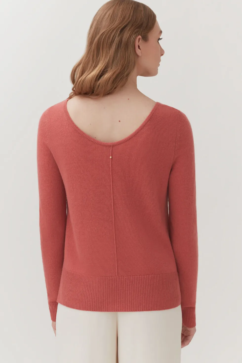 Single-Origin Cashmere Scoop Neck Sweater