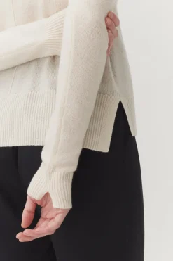 Single-Origin Cashmere Scoop Neck Sweater