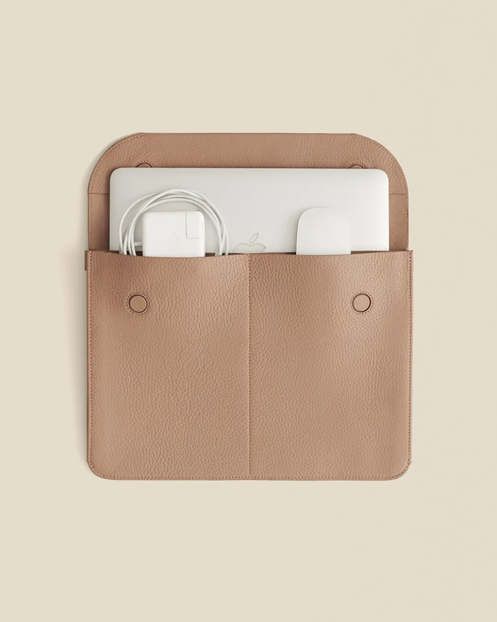 Tech Carryall 16-inch